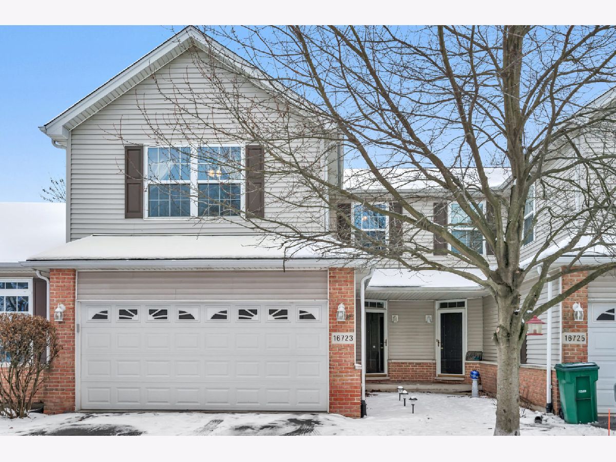 Townhomes Sold Pueblo Point Lockport Illinois, 16723 Sunset Ridge