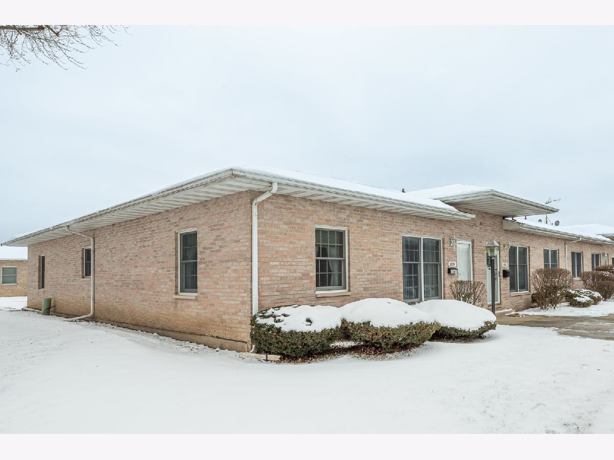 Condos & Townhomes & Homes Sold Chovan Estates Joliet Illinois, 1084 Chovan