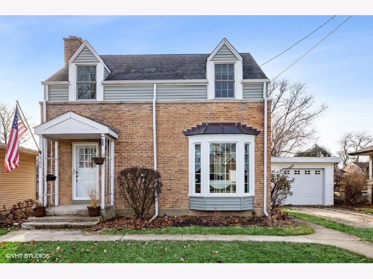 Homes Sold Green Valley Lombard Illinois, 205 Willow