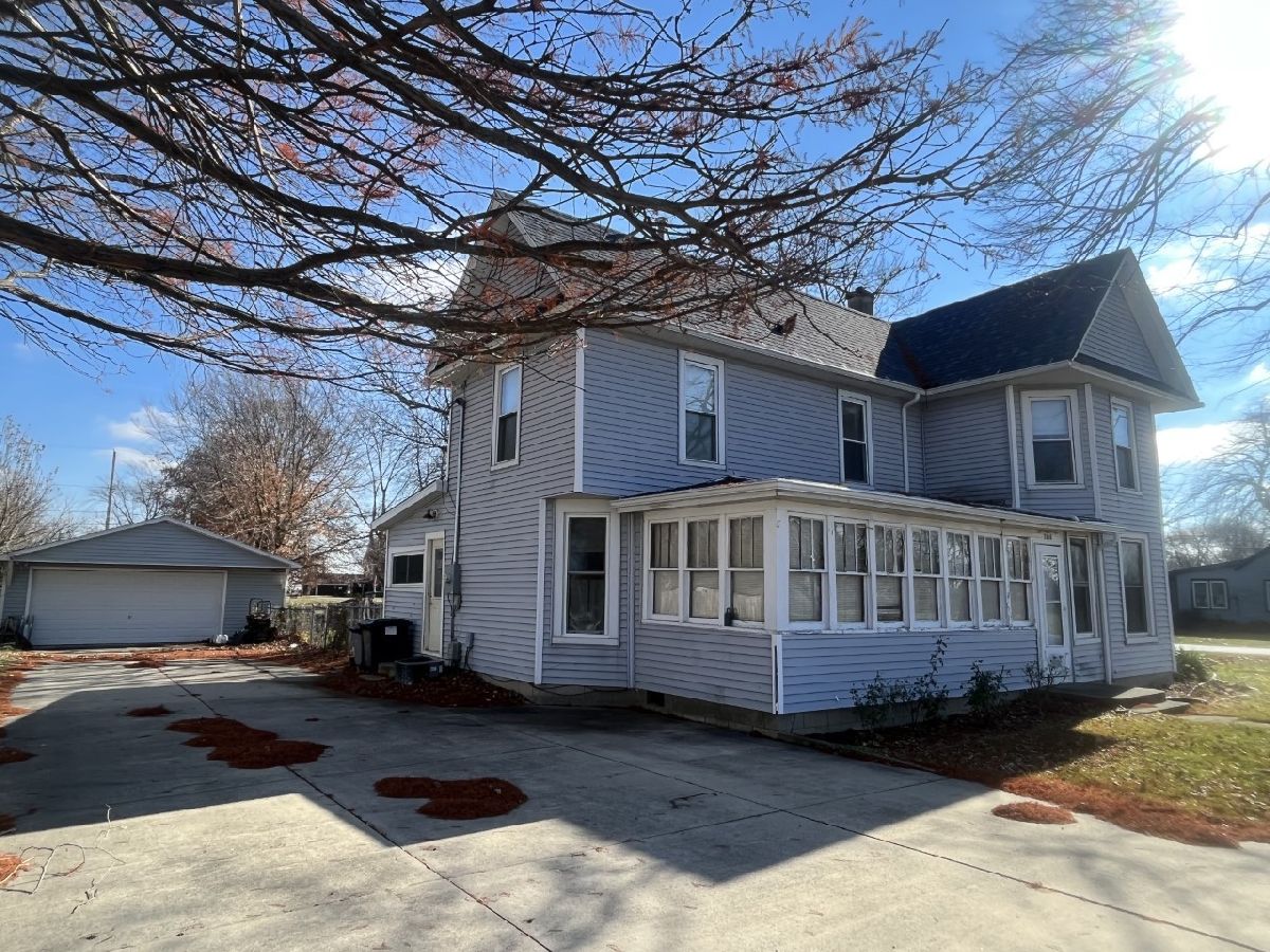  Sold Pesotum Illinois, 108 Oak