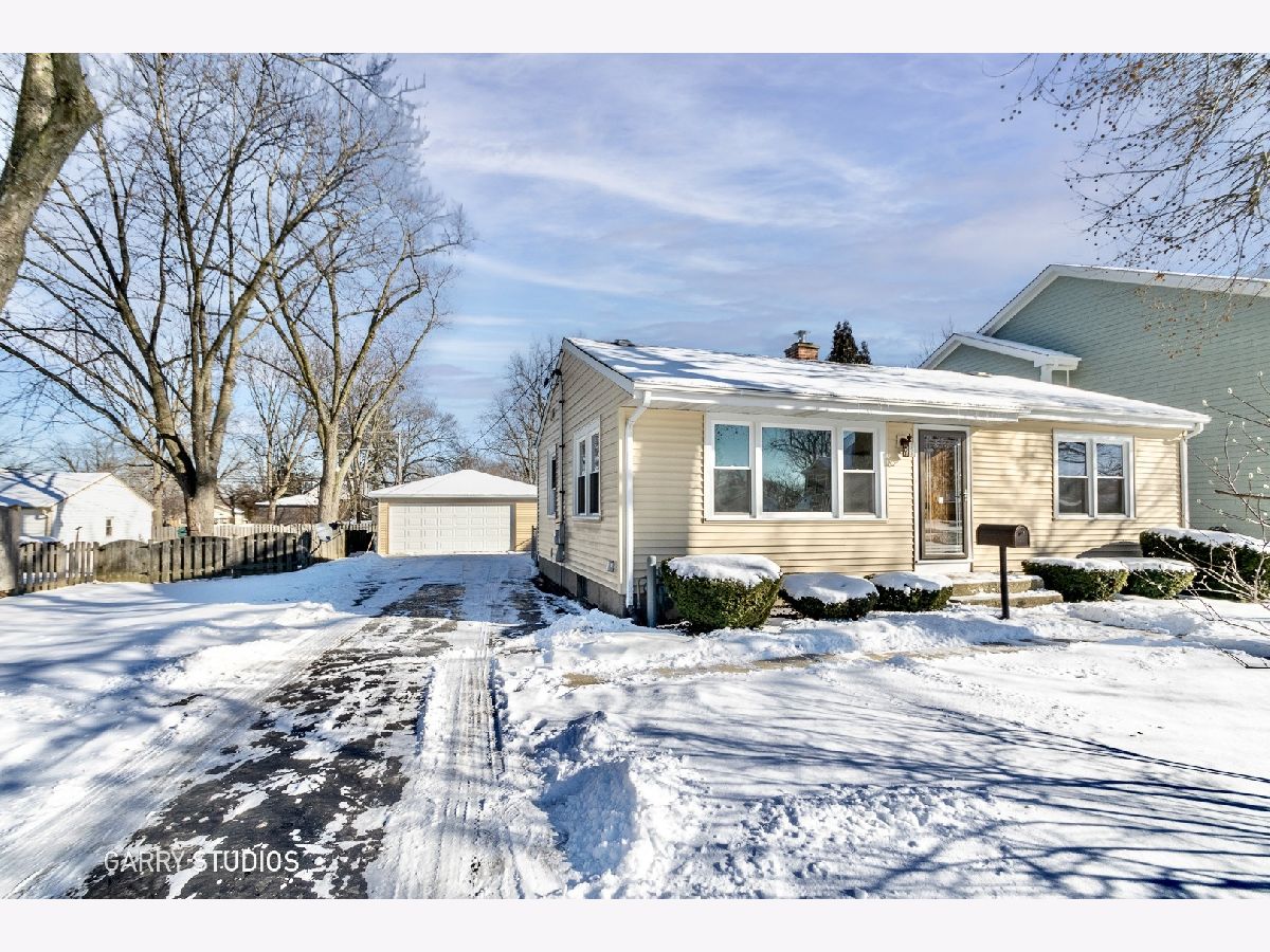 Homes Sold Mcintosh Lombard Gardens Lombard Illinois, 811 Charlotte