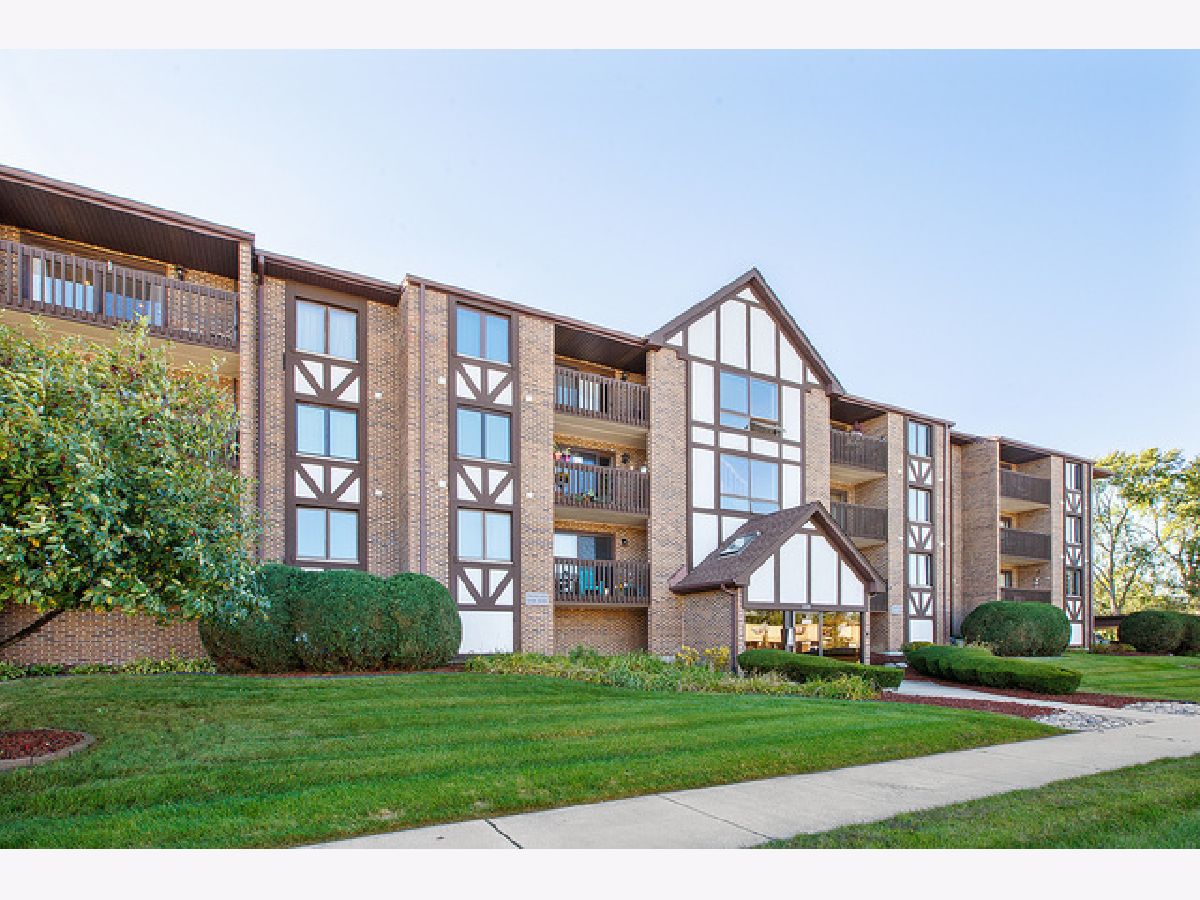 Condominiums Sold Concord Green Oak Lawn Illinois, 10320 Central
