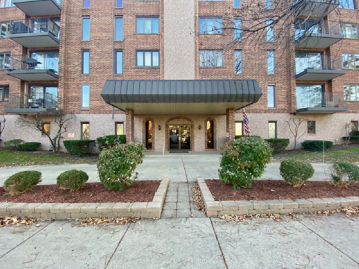Condos & Townhomes Rented Pascal Court Des Plaines Illinois, 1551 Ashland