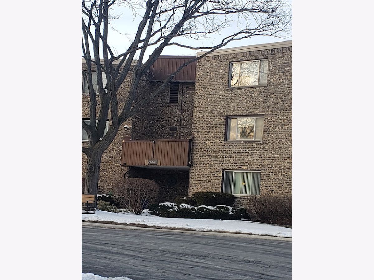 Condominiums Rented Brookwood Rolling Meadows Illinois, 2650 Brookwood Way