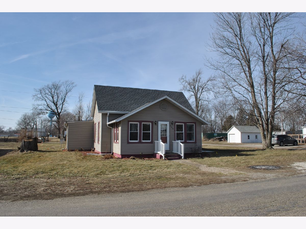  Sold Armington Illinois, 109 Vine