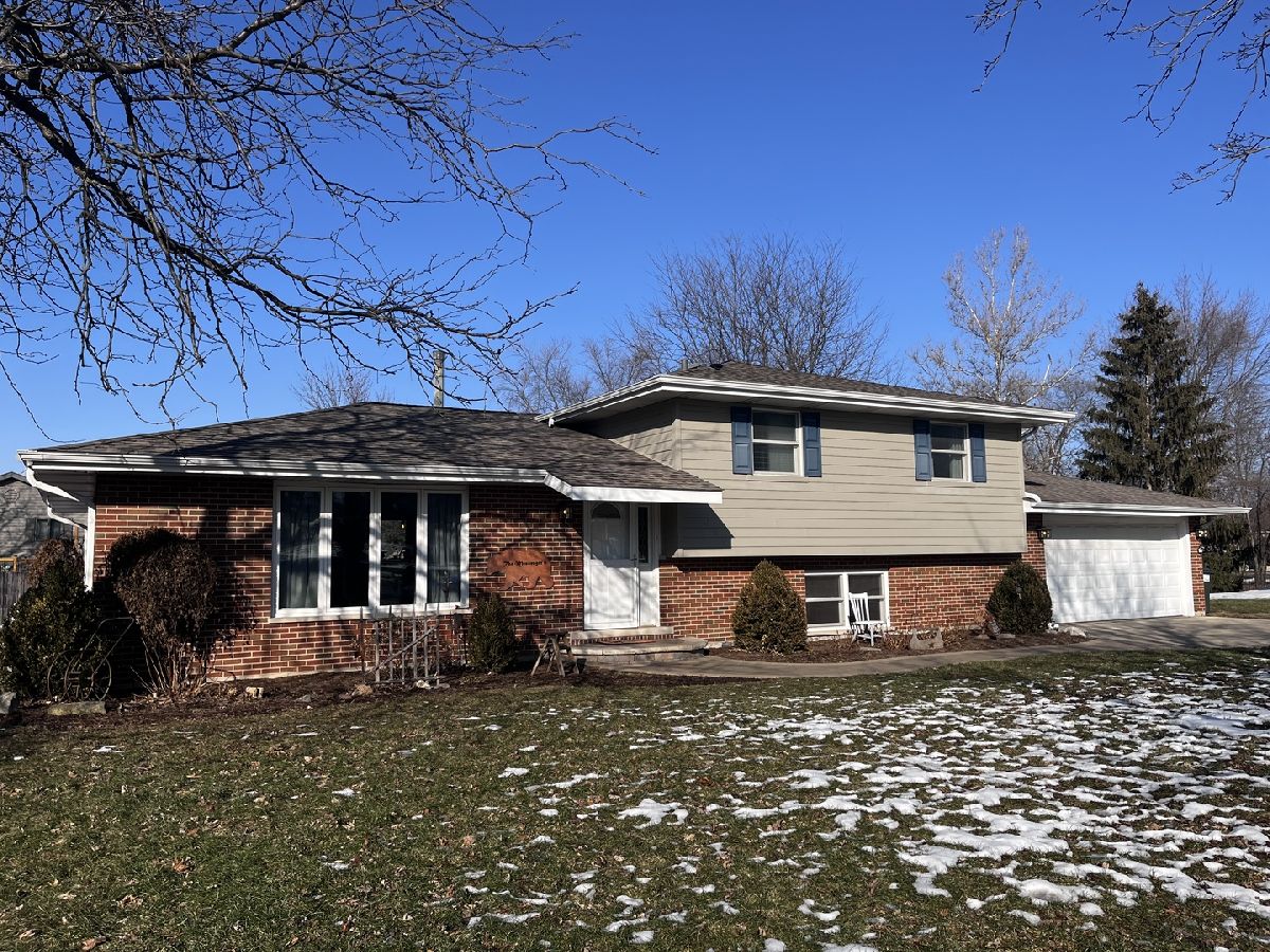 Homes Sold Aero Haven New Lenox Illinois, 805 Lear