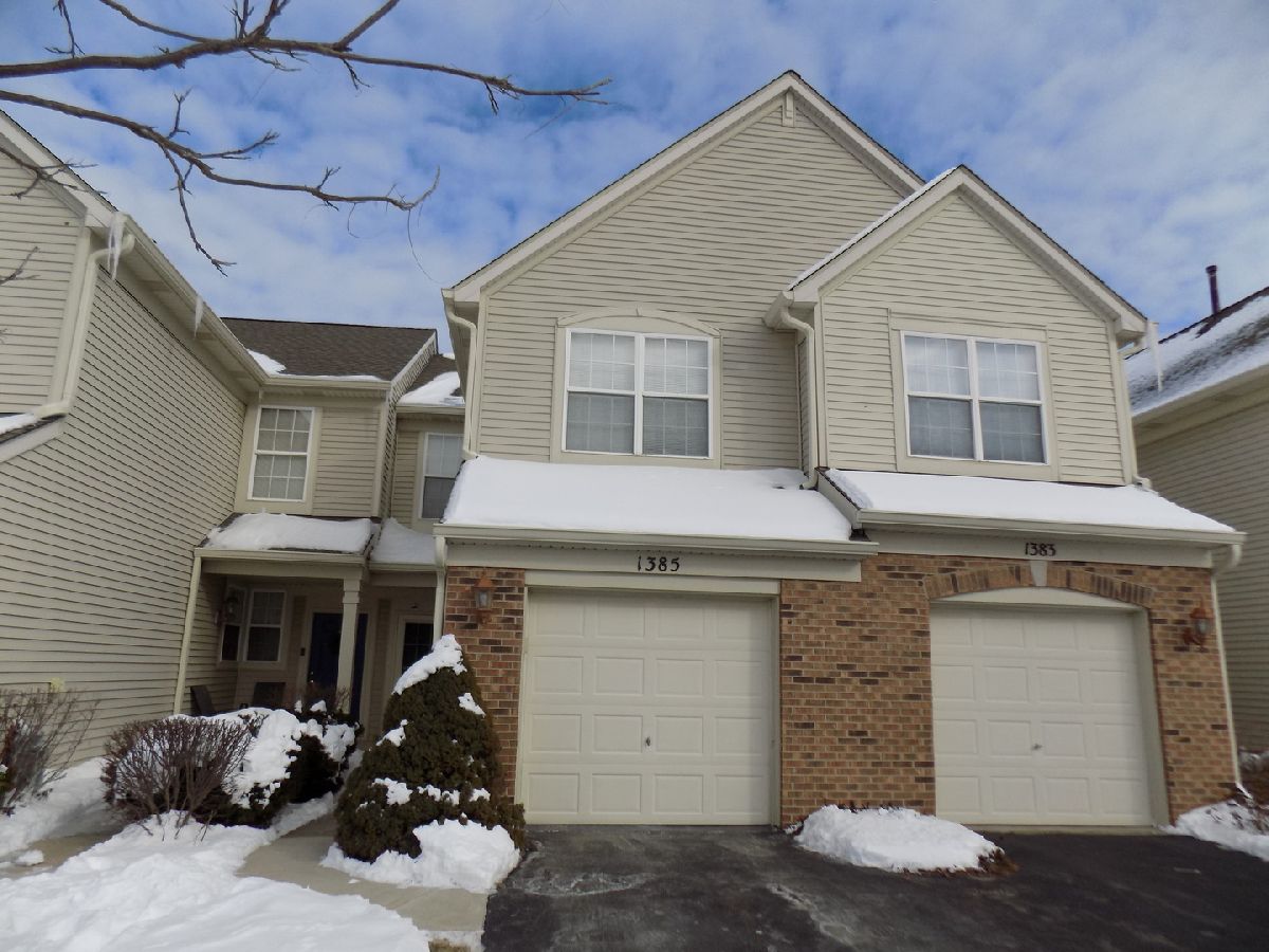 Townhomes & Homes Rented Briargate Grayslake Illinois, 1385 Redbridge