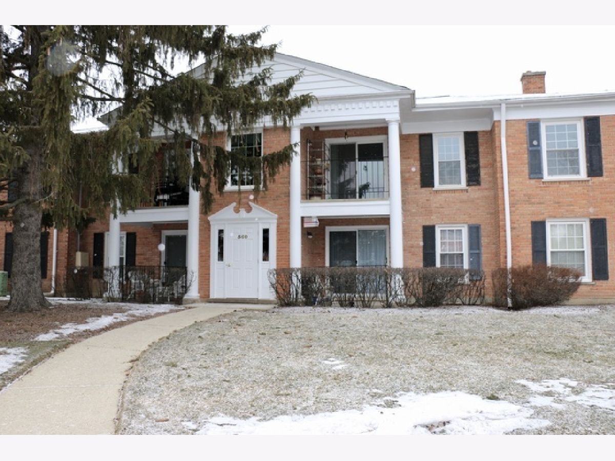Condos & Townhomes Sold Shorely Woods Barrington Illinois, 560 Shorely
