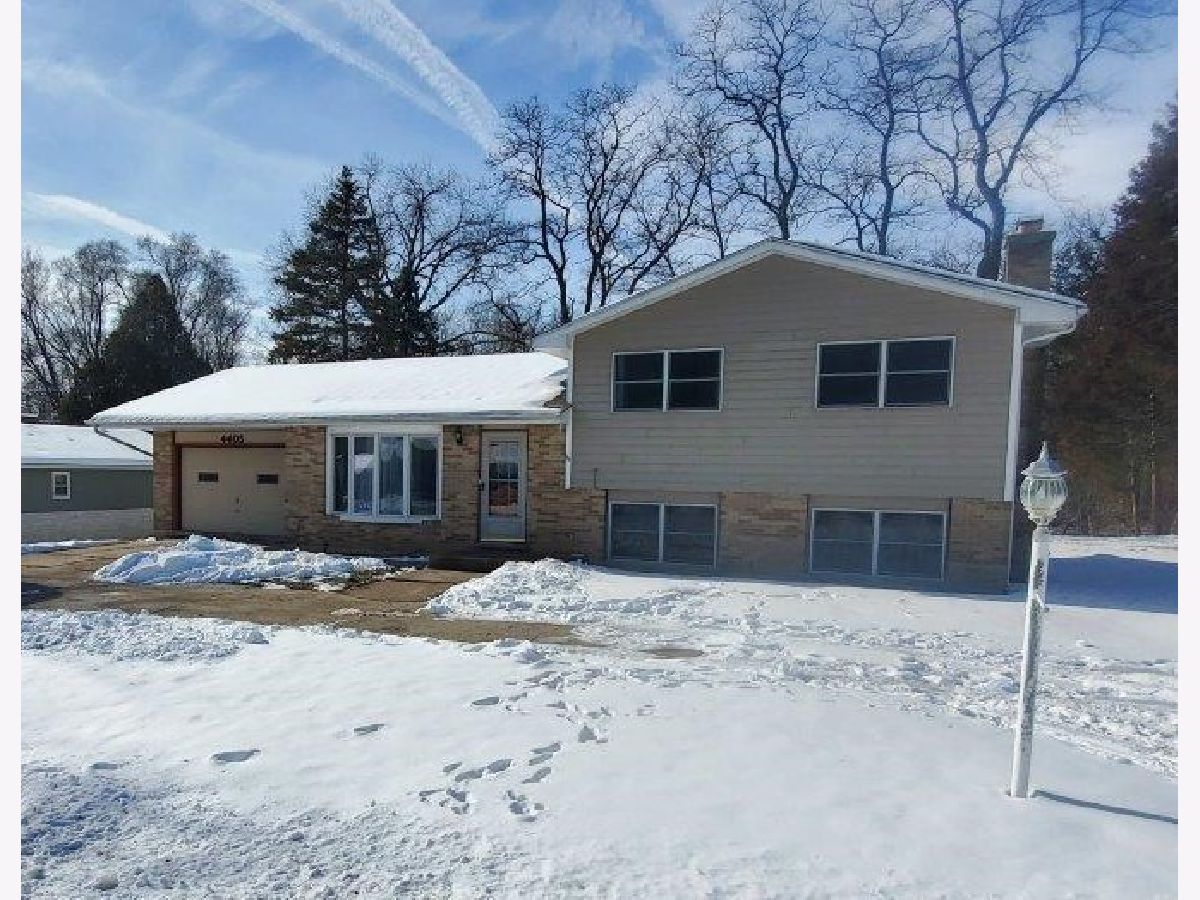 Homes Rented Pistakee Terrace Mchenry Illinois, 4405 Elm Leaf