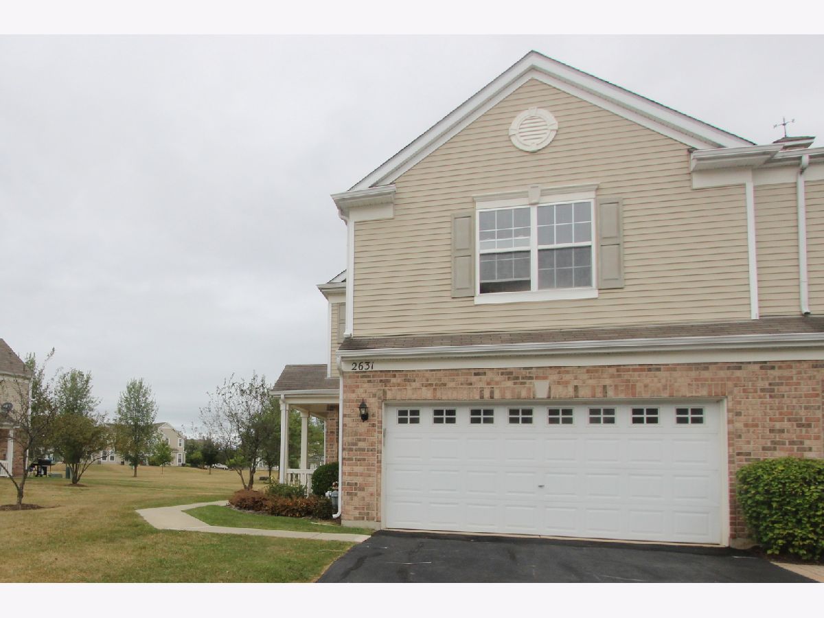 Townhomes & Homes Sold Evergreen Park Mchenry Illinois, 2631 Evergreen