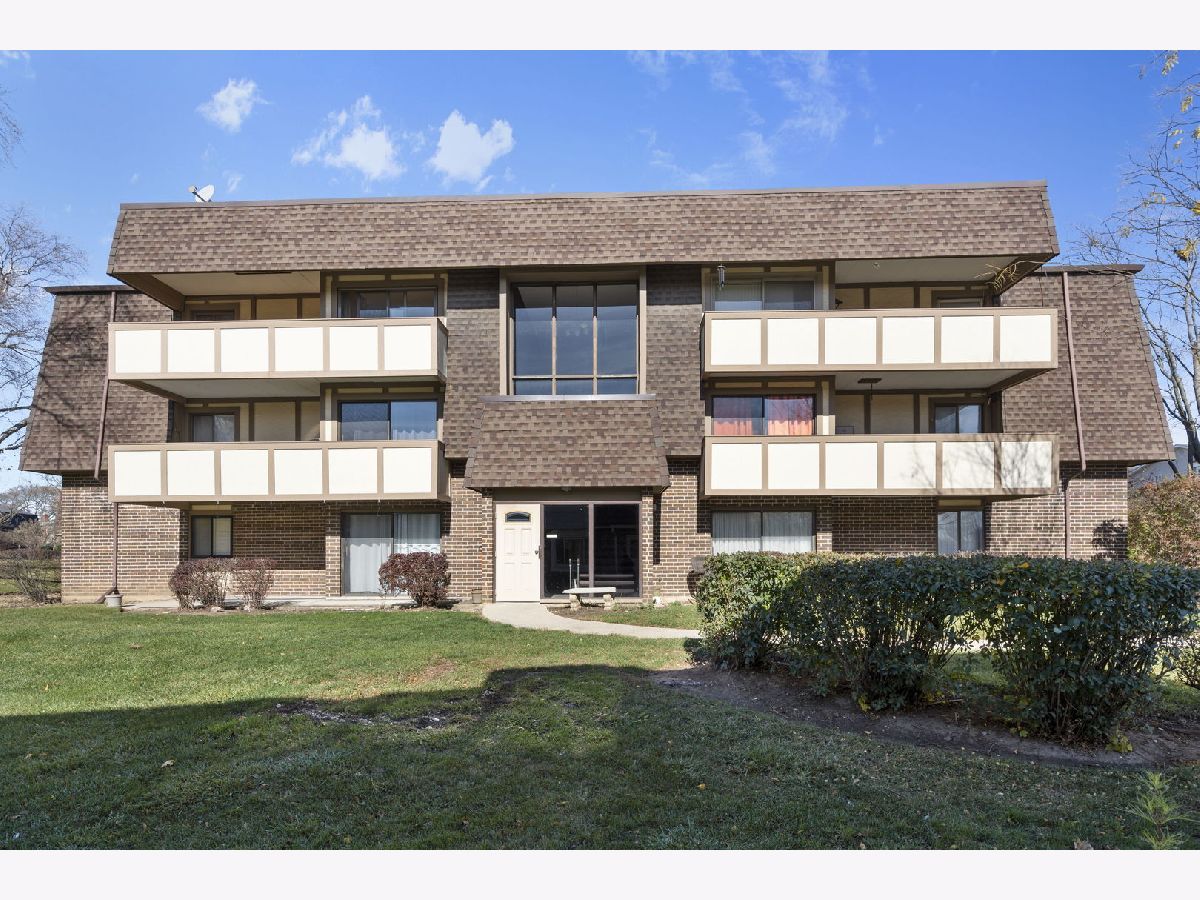 Condominiums Sold Kings Row Condos West Dundee Illinois, 437 Cavalier