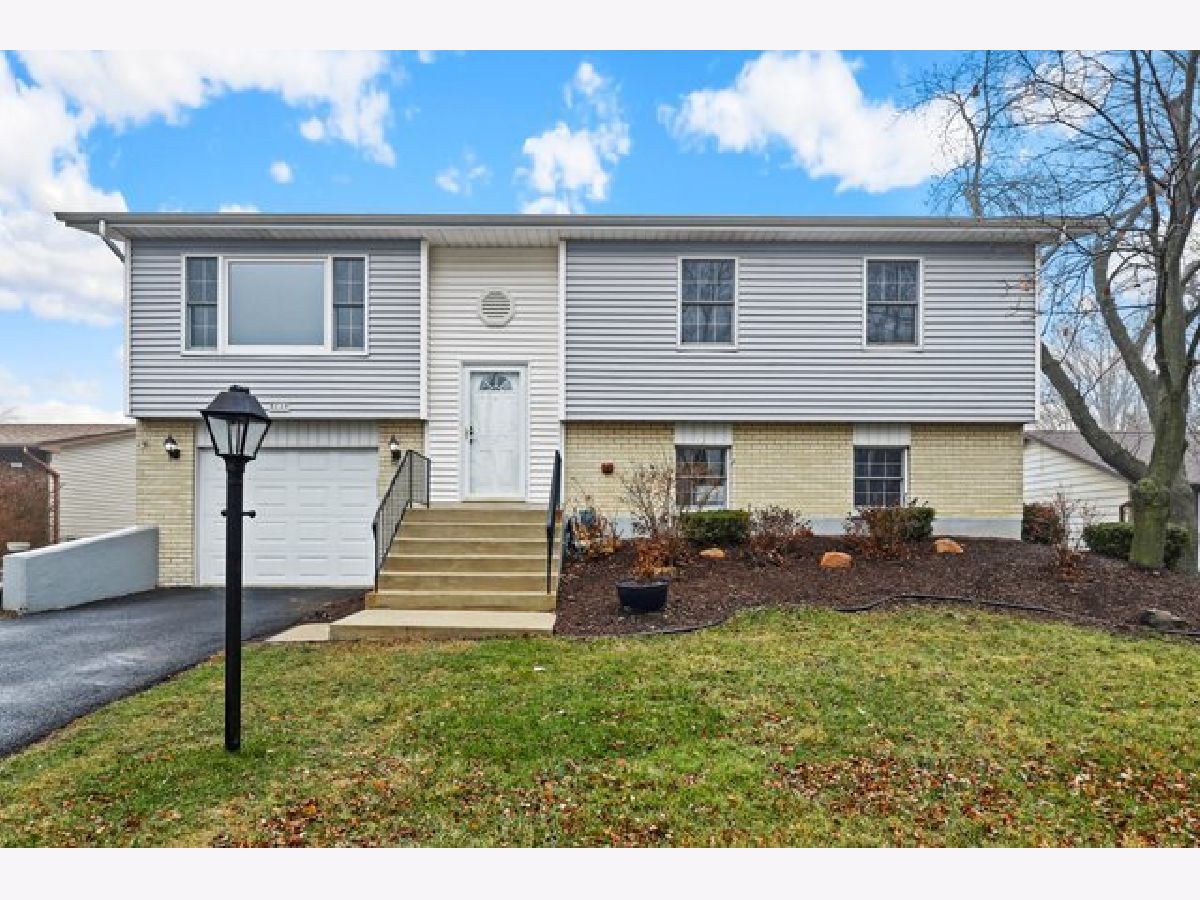 Homes Sold Lakewood Manor Richton Park Illinois, 5216 Arquilla