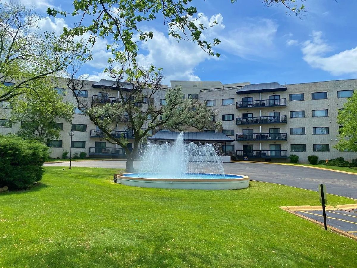 Condominiums Sold Forest Villa Condominium Countryside Illinois, 6700 Brainard