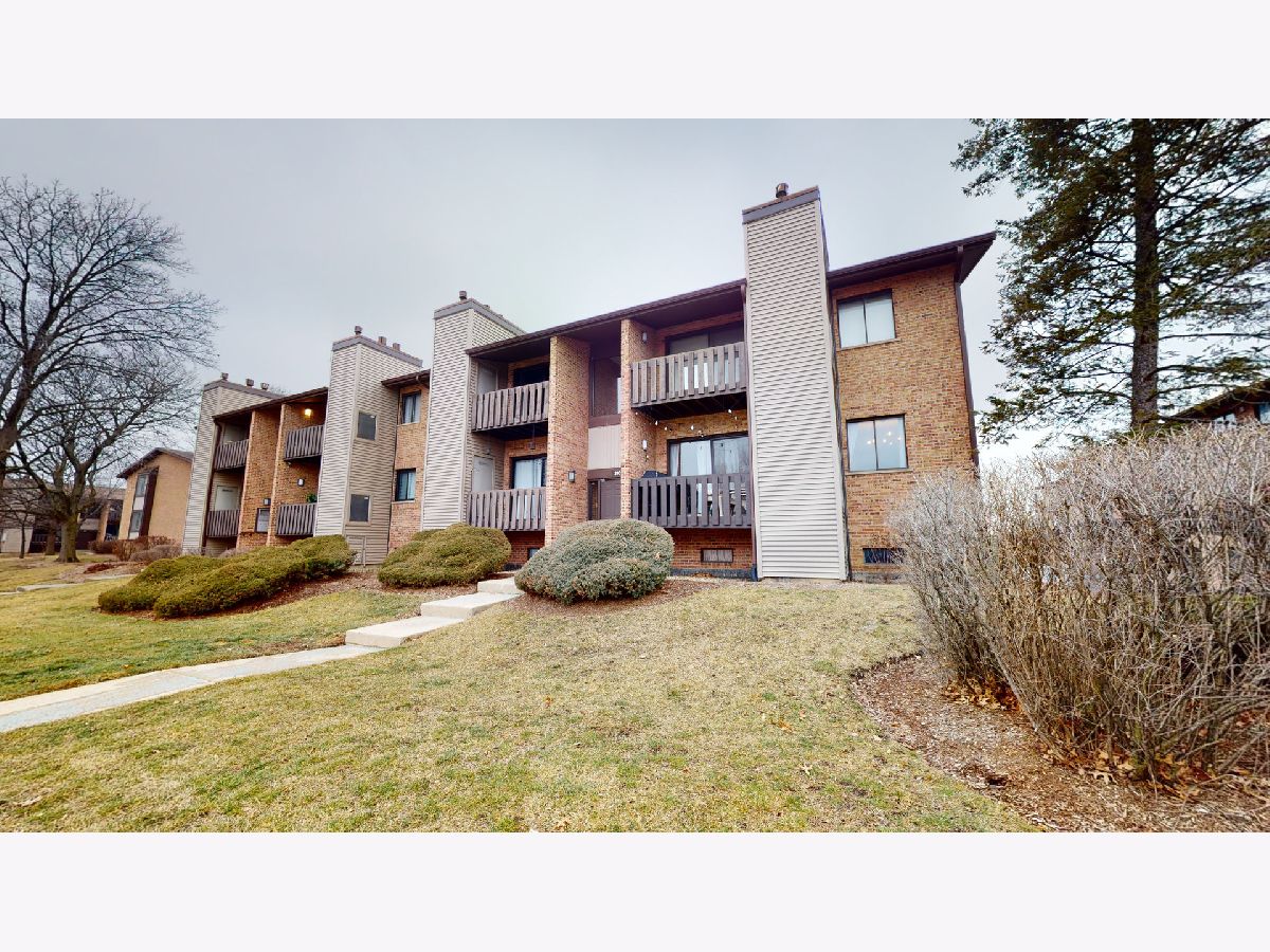 Condominiums Sold Green Willow Willowbrook Illinois, 310 Sheridan