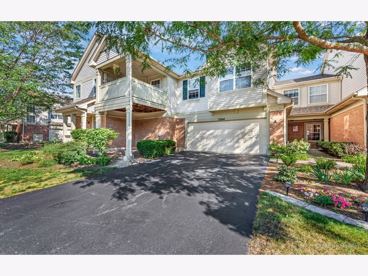 Townhomes & Condos & Homes Sold Greenwich Square Geneva Illinois, 2264 Vanderbilt