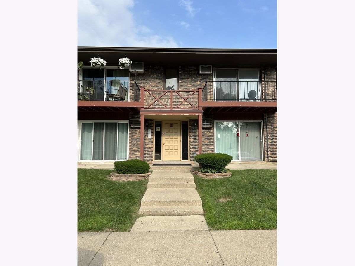 Condominiums Sold Autumn Crest West Chicago Illinois, 247 Neltnor
