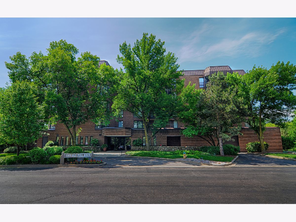 Condos & Townhomes & Homes Rented Graue Mill Hinsdale Illinois, 1140 Old Mill