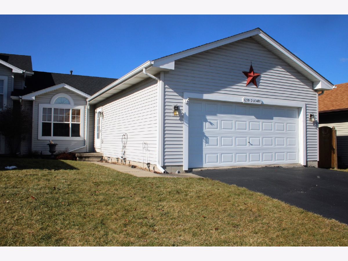 Condos & Townhomes Sold River Glen Joliet Illinois, 1229 Oleary