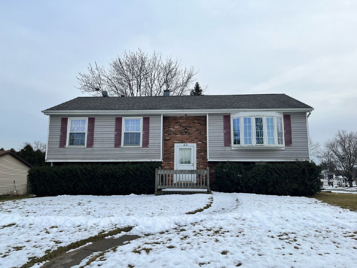 Homes Sold Fox Ridge Mchenry Illinois, 5113 Cambridge