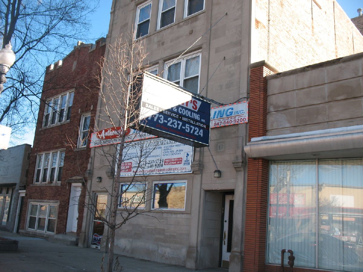 Homes & Condos & Townhomes Rented Montclare Chicago Illinois, 7025 Grand