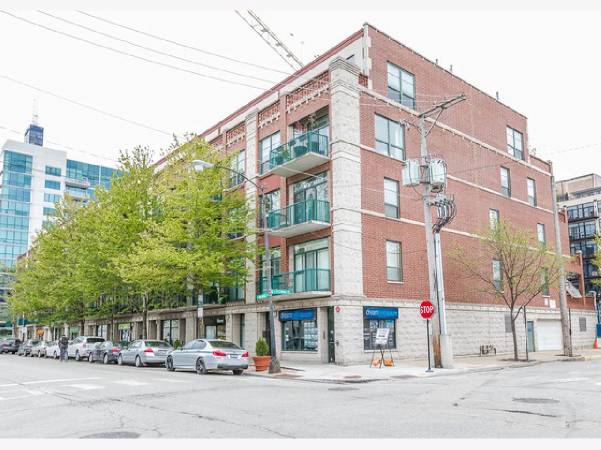 Condominiums Rented Monroe Manor Chicago Illinois, 847 Monroe