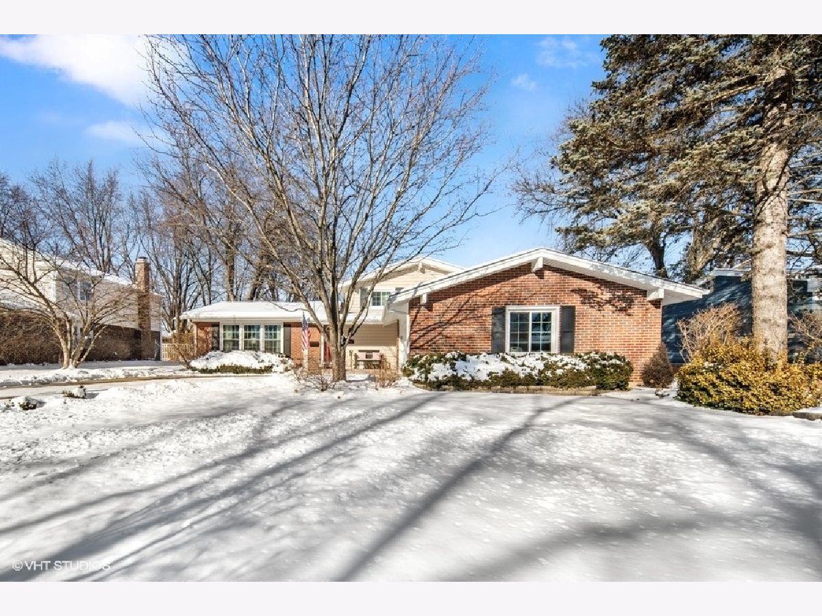 Homes Sold Reseda Palatine Illinois, 746 Mill Valley