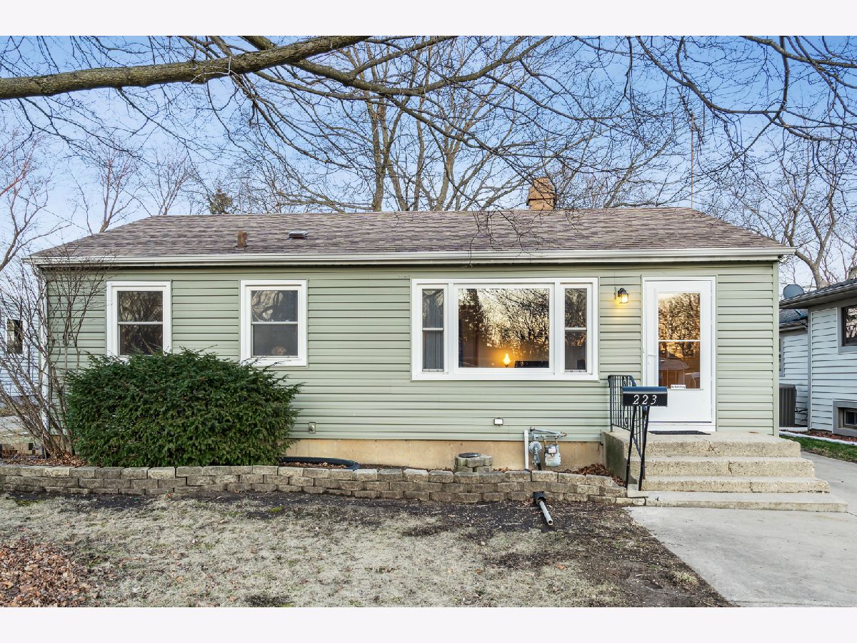 Homes Sold Moreaus Crest View Bartlett Illinois, 223 Marion