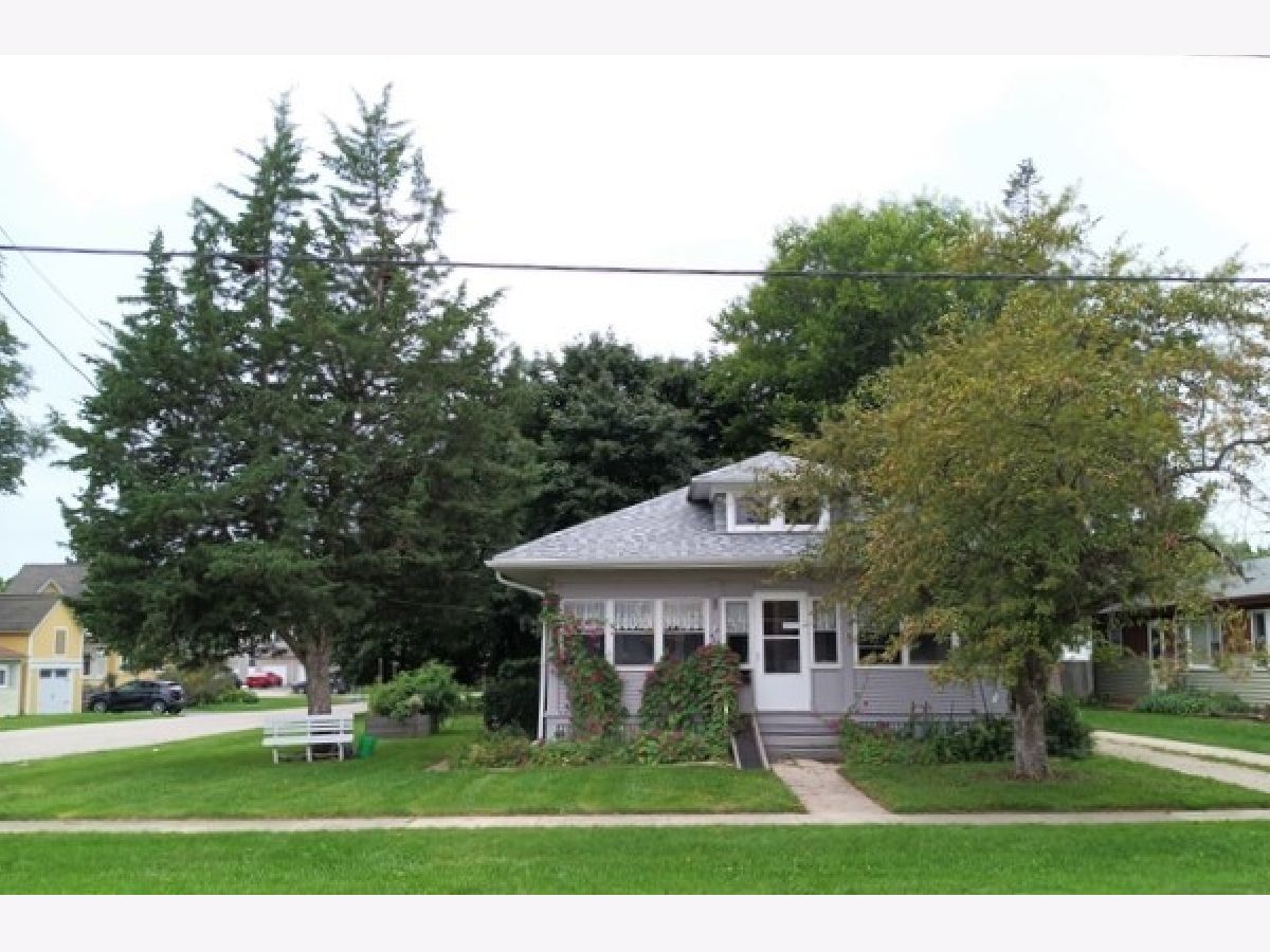 Homes & Condos & Townhomes Sold Old Town Carpentersville Illinois, 403 Lord
