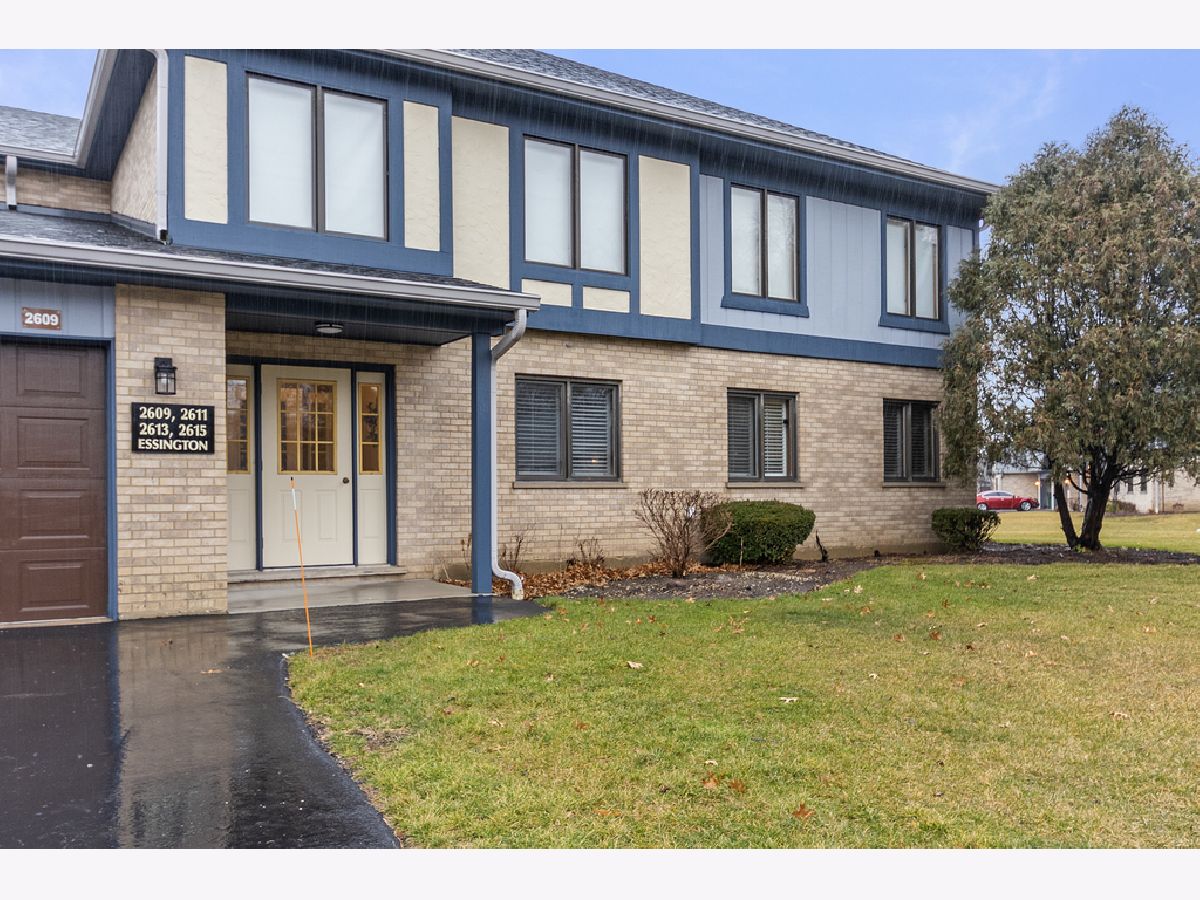 Condominiums Sold Chase Lake Joliet Illinois, 2609 Essington