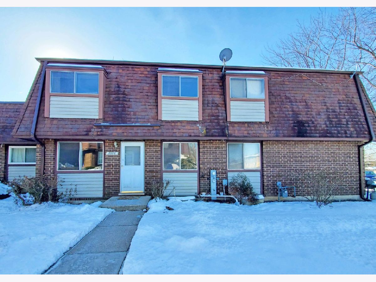 Townhomes & Condos Sold Hickory Hills Waukegan Illinois, 2548 Berkshire