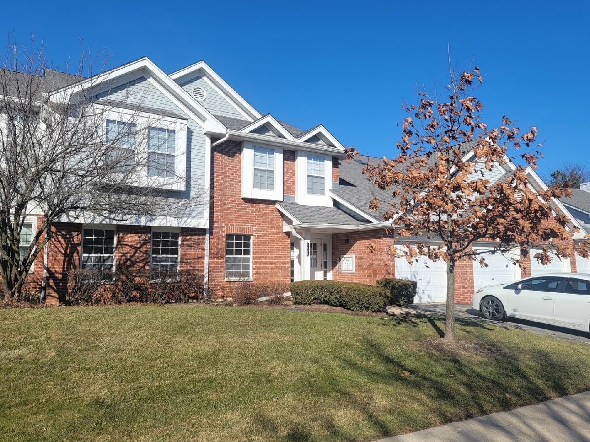 Condominiums Sold Arlington Trails Arlington Heights Illinois, 1408 Crane