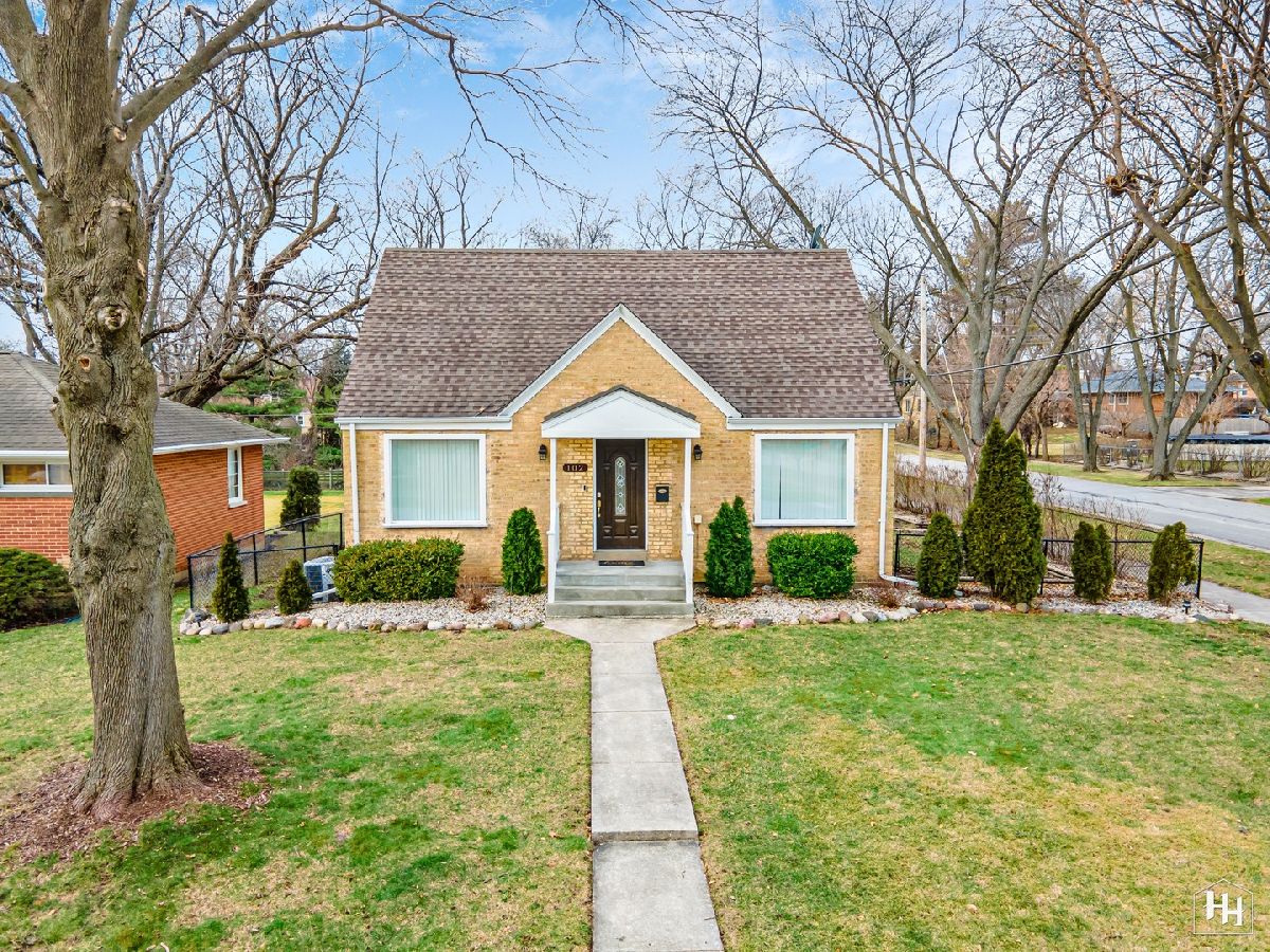 Homes Rented Palanois Park Palatine Illinois, 102 Ashland