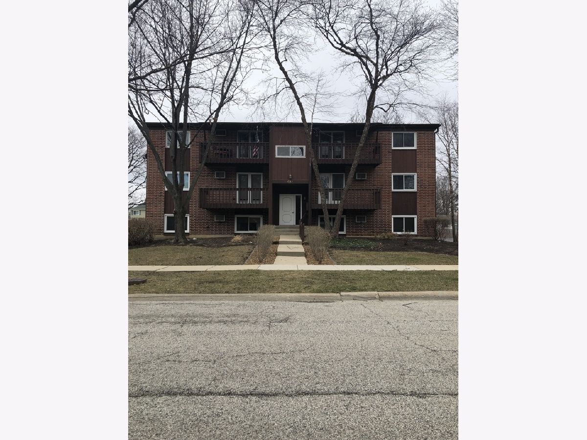 Condominiums Rented Garden Terrace Roselle Illinois, 682 Daisy