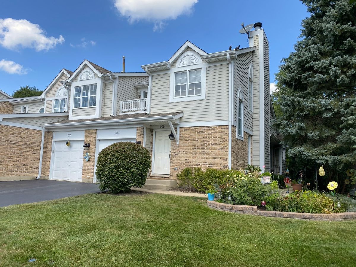 Townhomes Sold Hidden Cove Palatine Illinois, 1002 Cove