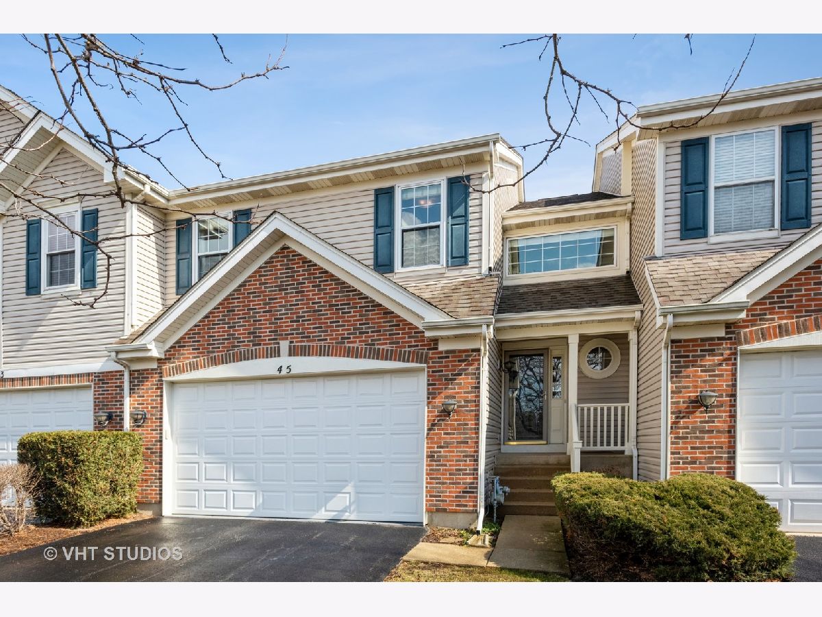 Townhomes & Homes Sold Prairie Pointe Streamwood Illinois, 45 Blue Stem