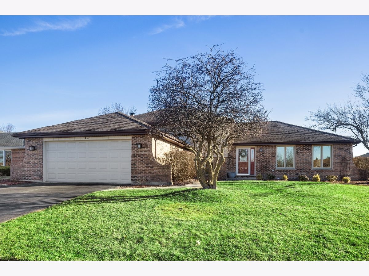 Homes Sold Pinewood East Orland Park Illinois, 11657 Glenview