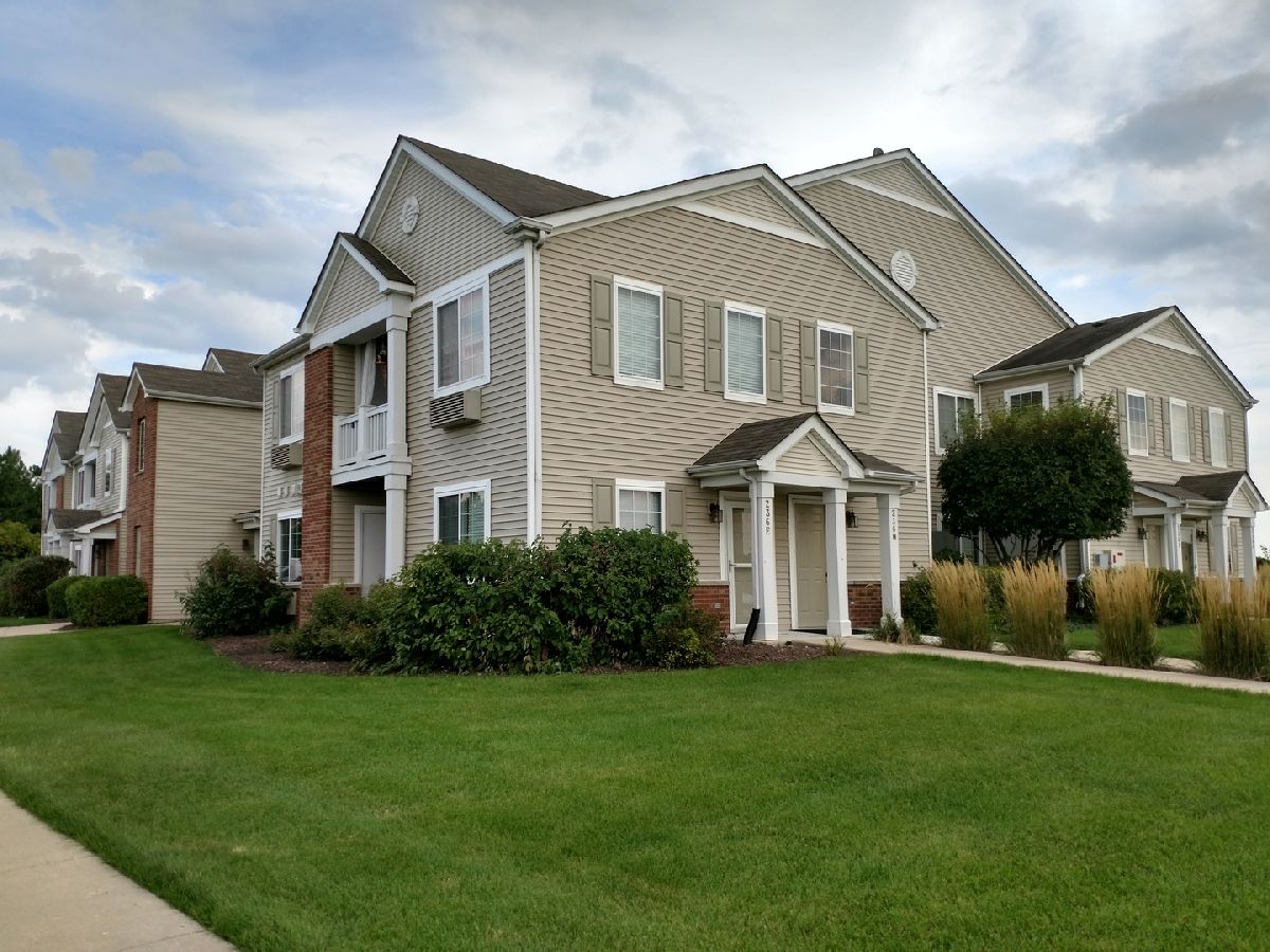 Bristol Bay Yorkville IL, Condos & Townhomes & Homes For Sale & For