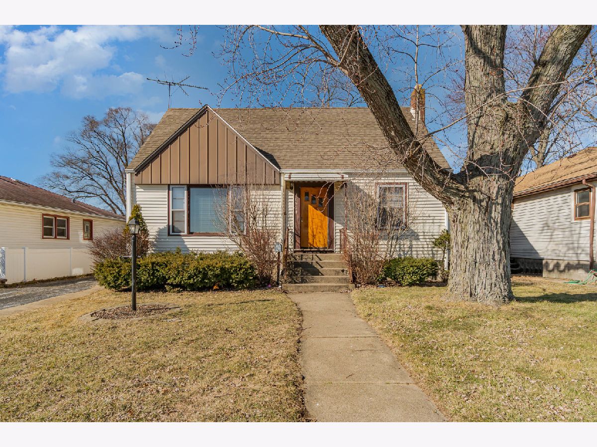 Homes Sold Ridgewood Gardens Lansing Illinois, 18524 Chicago