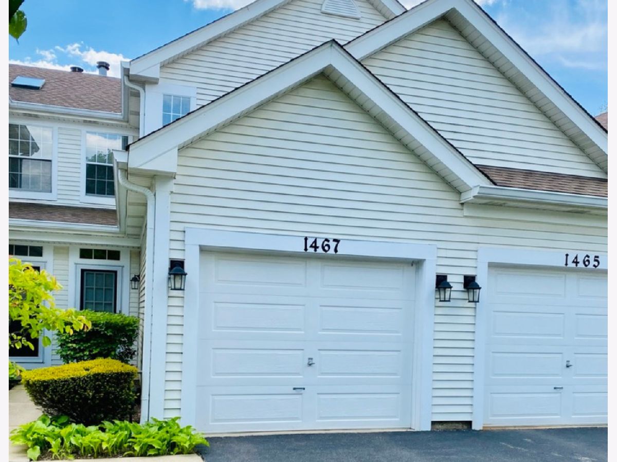 Townhomes & Condos Rented Tanglewood St Charles Illinois, 1467 Walnut Hill