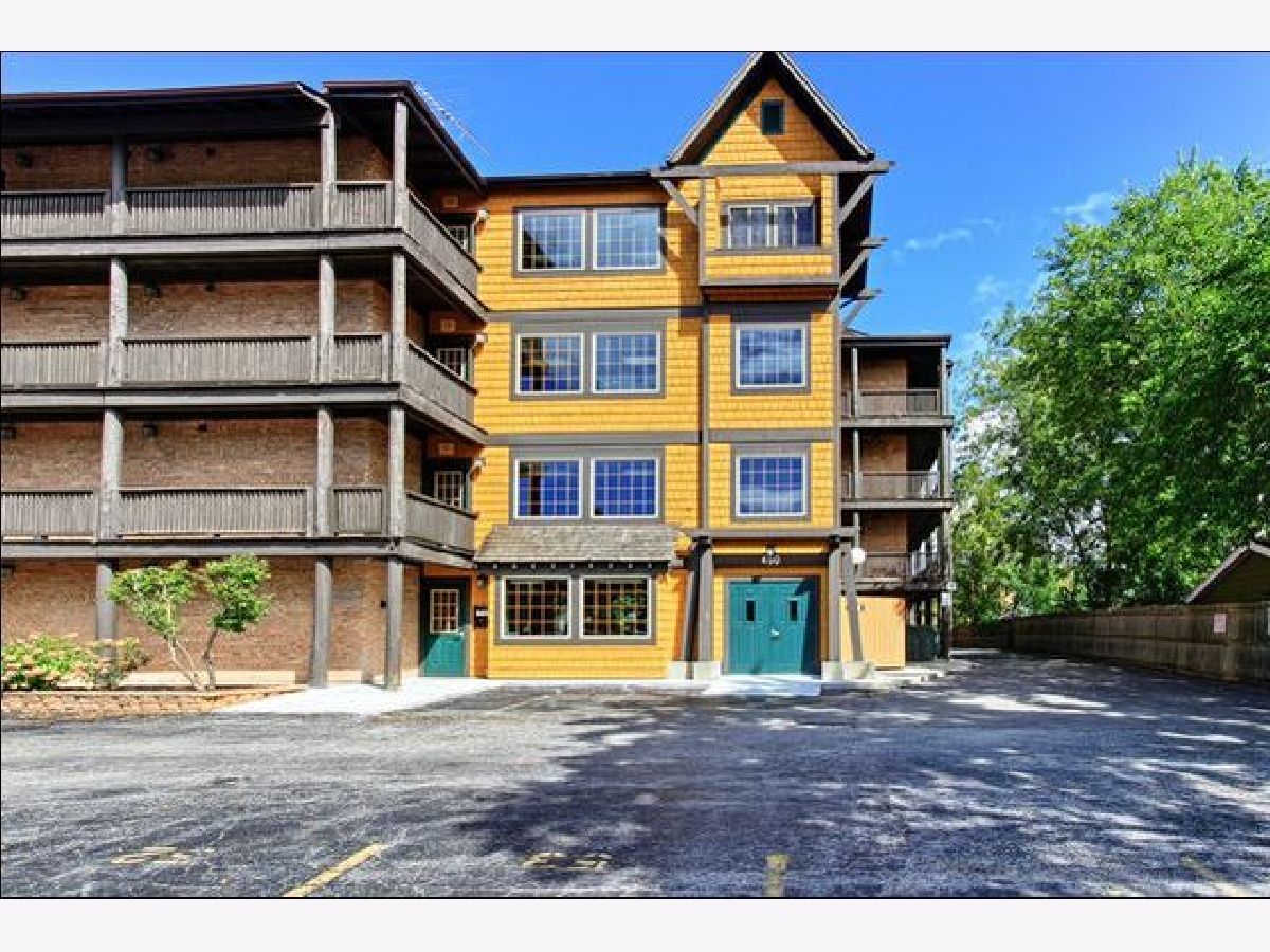 Condominiums Sold Harbour Club Wauconda Illinois, 450 Main