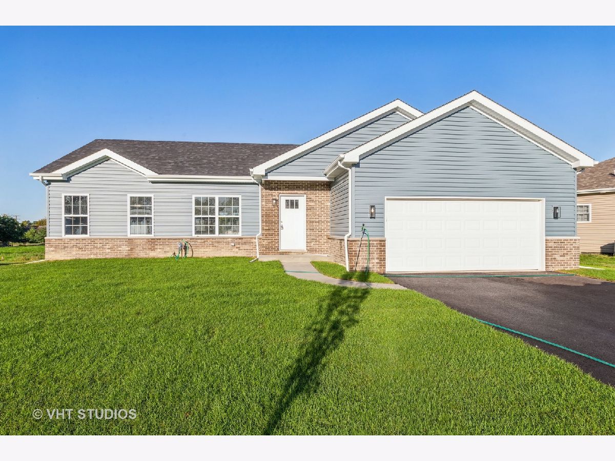 Homes & Townhomes Sold Deer Meadows Crete Illinois, 876 Bradford