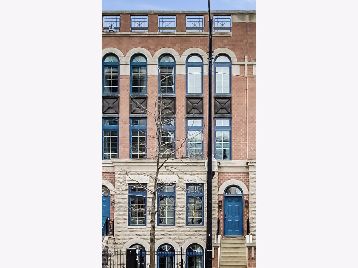 Townhomes & Condos Sold Tuxedo Park Chicago Illinois, 357 Superior