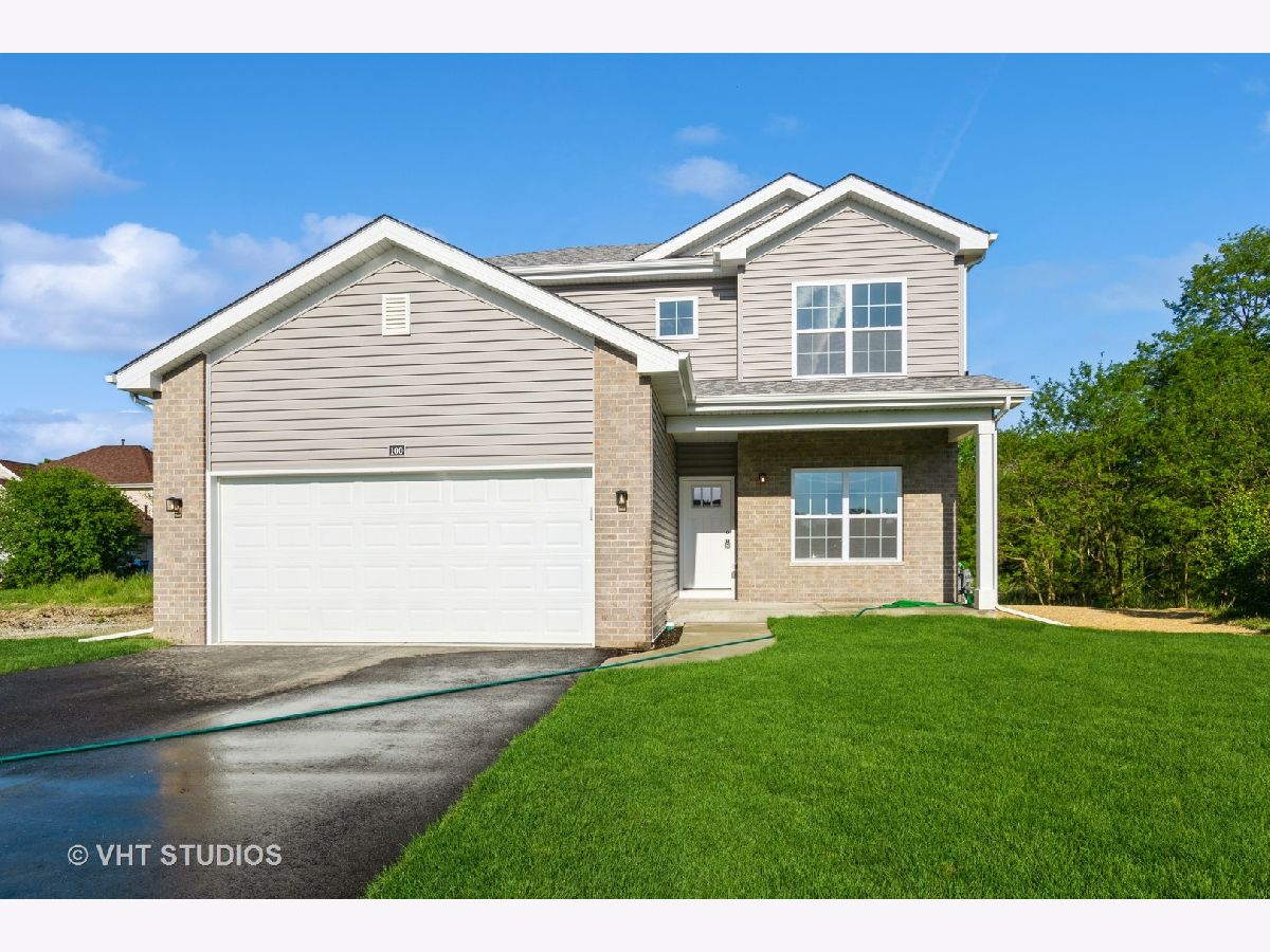 Homes Sold Mach's Crystal Pointe Steger Illinois, 100 Crystal