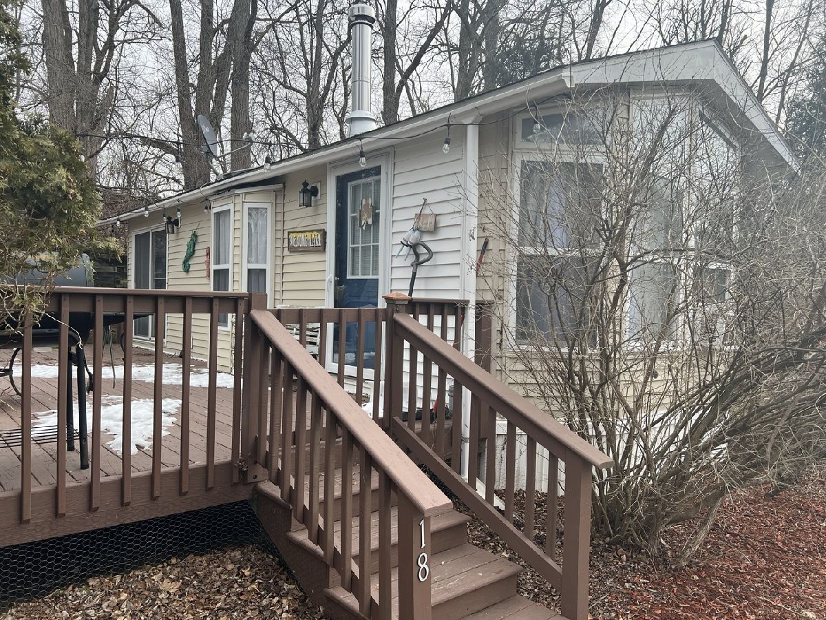 Subdivision Sold Harbor Lites Mchenry Illinois, 1009 Bay