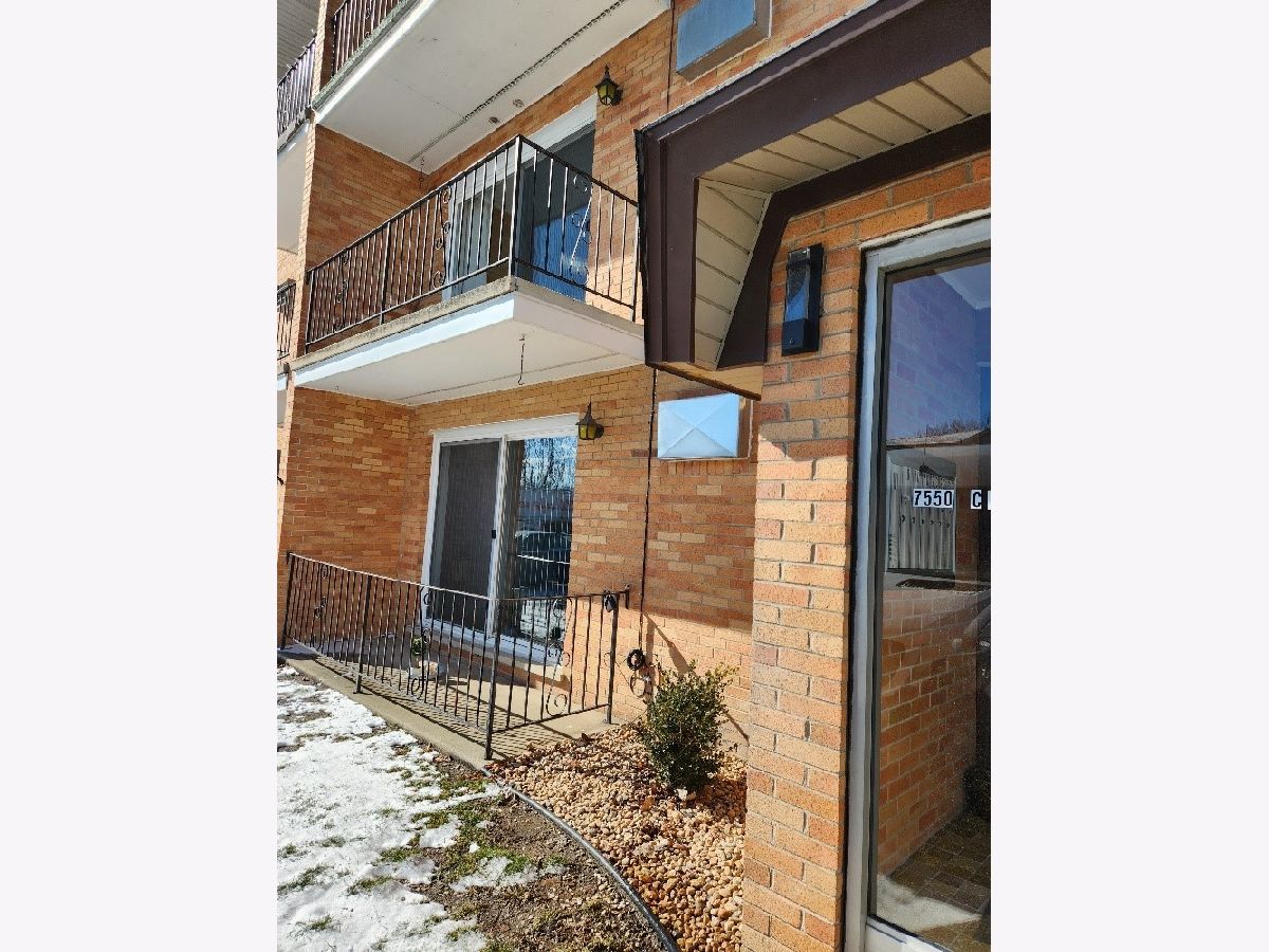 Condominiums Sold Sunrise Worth Illinois, 7550 111th