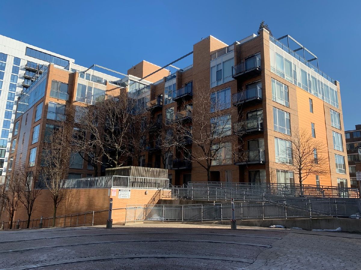 Condominiums Rented Sienna Evanston Illinois, 1720 Oak
