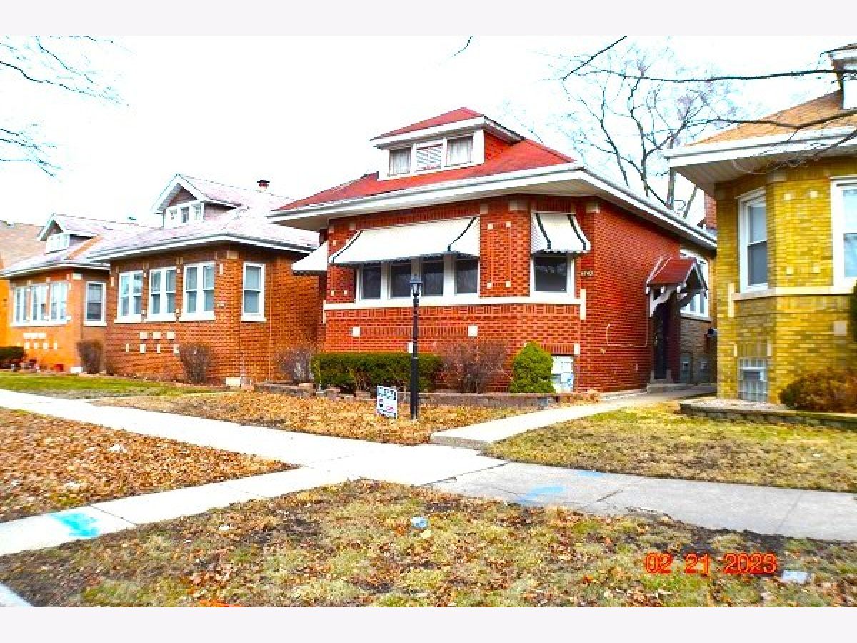 Homes Sold Gresham Chicago Illinois, 8743 Parnell