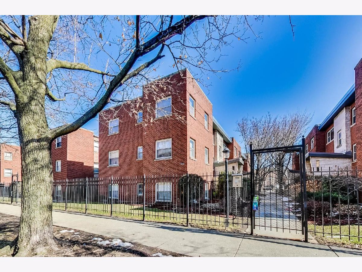 Condos & Townhomes Sold Eastwood Manor Chicago Illinois, 7523 Damen