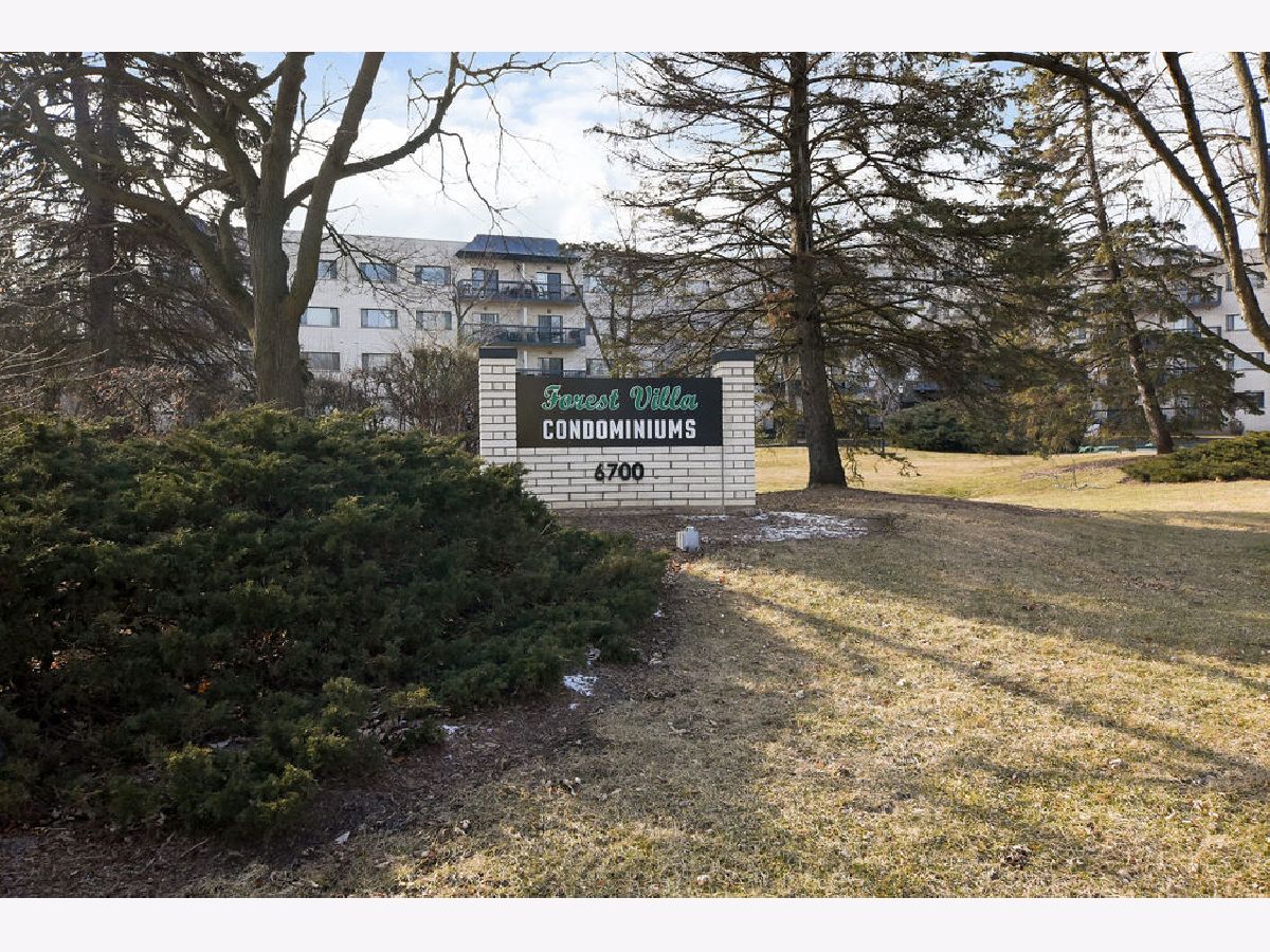 Condominiums Sold Forest Villa Condominium Countryside Illinois, 6700 Brainard