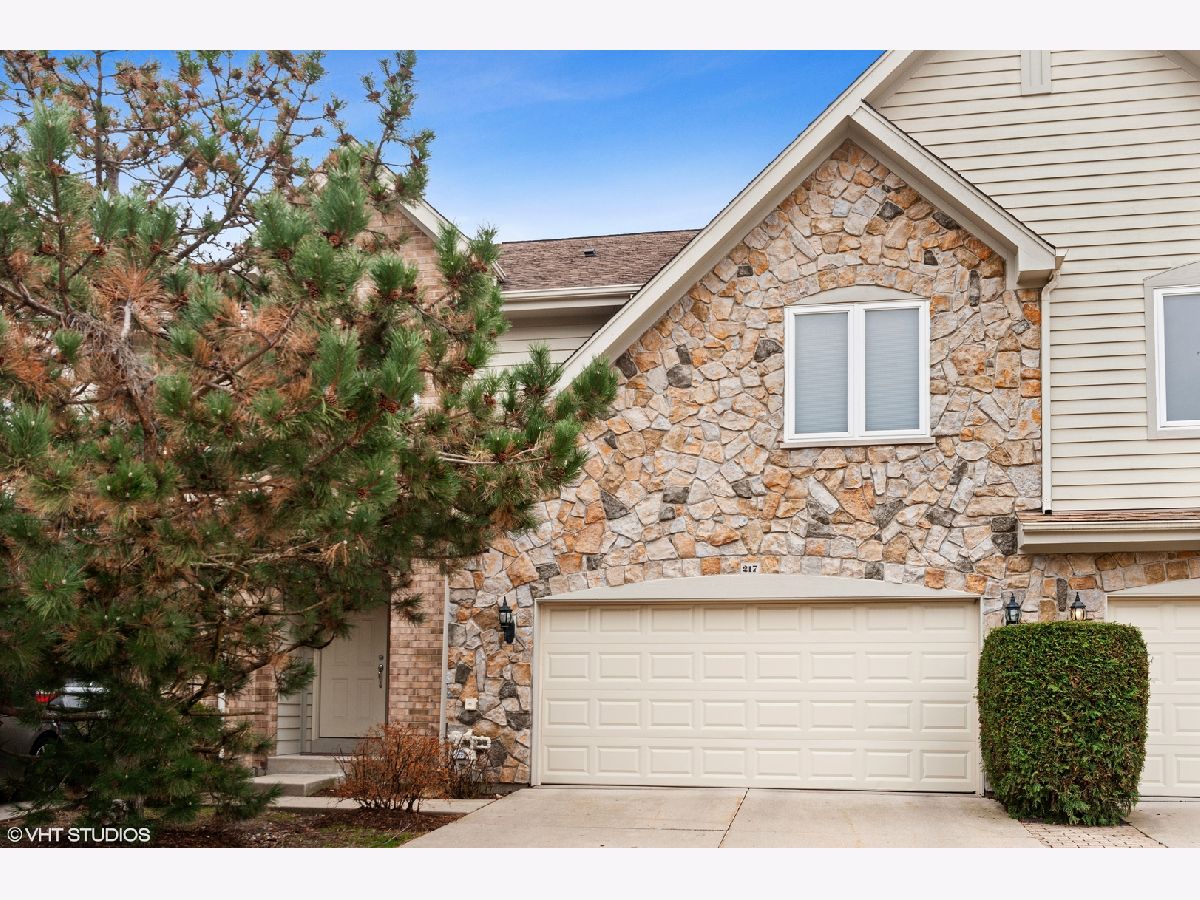 Townhomes Sold Noah's Landing Buffalo Grove Illinois, 217 Taylor